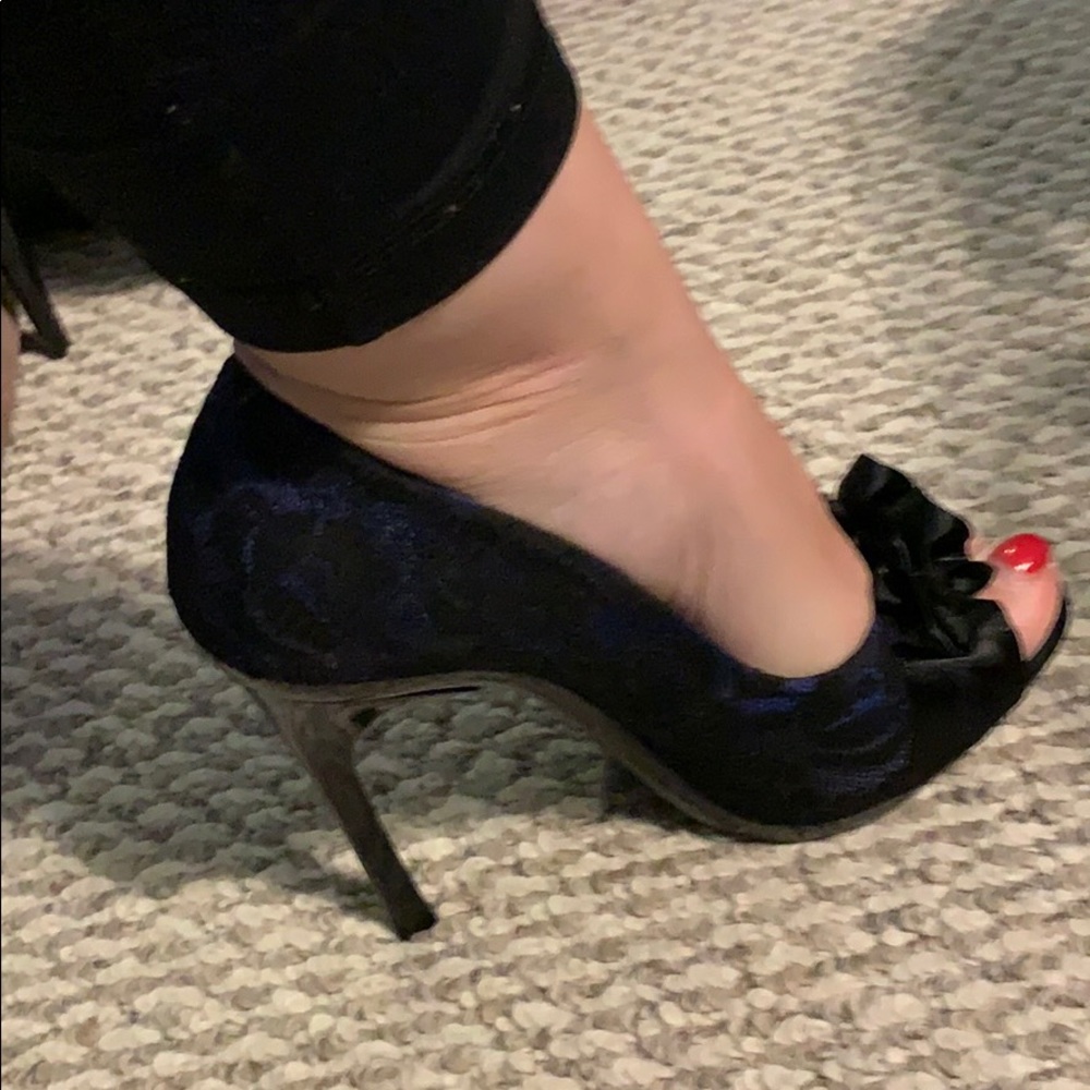 Carlos by Carlos Santana Pumps